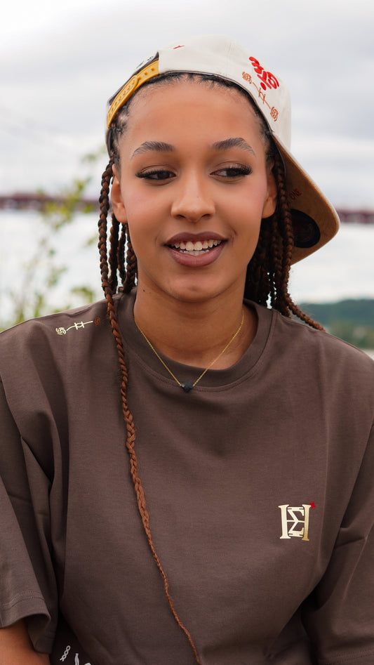 Brown Harmakhis Tee "Heart on your hand"